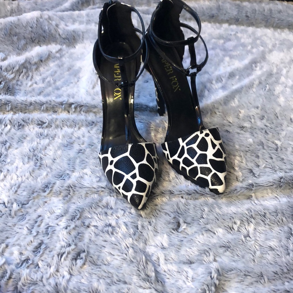 Heels - Picture 2 of 4